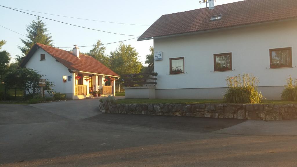 Guest House Family Dukic Rakovica Exterior photo