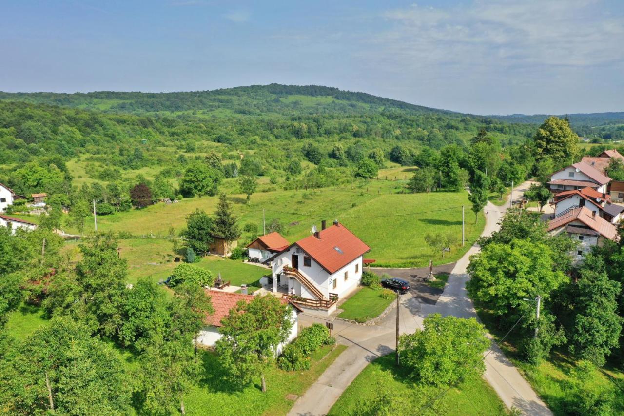 Guest House Family Dukic Rakovica Exterior photo